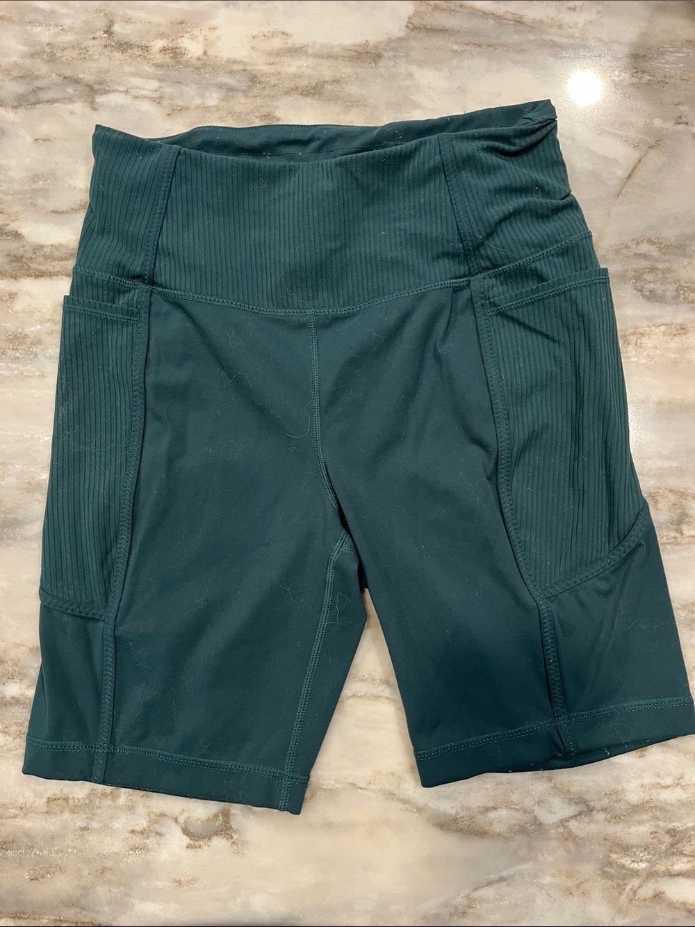 Mondetta Dark Green/Teal High-Rise Bike Shorts with Side Pockets Size Small